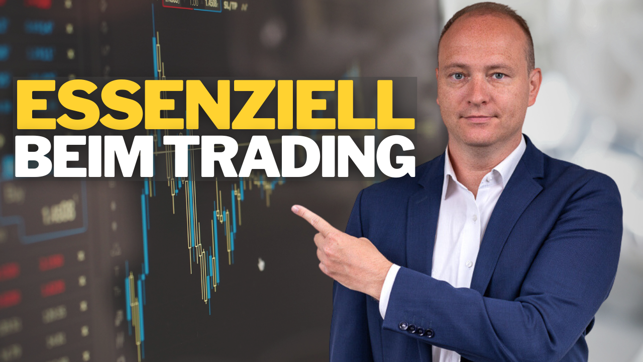 Ein Trader analysiert konzentriert Charts und Wirtschaftsnachrichten auf mehreren Monitoren zur Vorbereitung seiner Situationsanalyse im Trading.